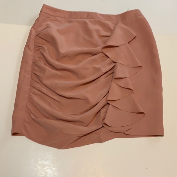 Dresses & Skirts - NWT forever 21 skirt
